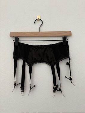 What Katie Did Garter Belt